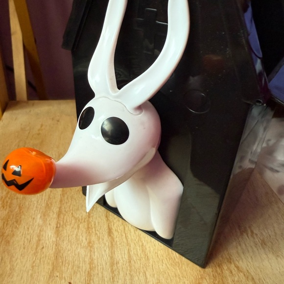 Disney NBC zero popcorn bucket - Picture 2 of 12